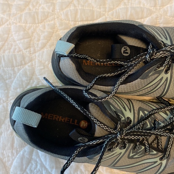 Merrel shoes - Picture 3 of 4